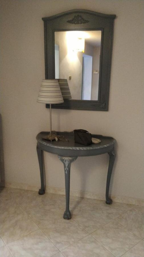 ラーリ Borgo Anticoヴィラ エクステリア 写真