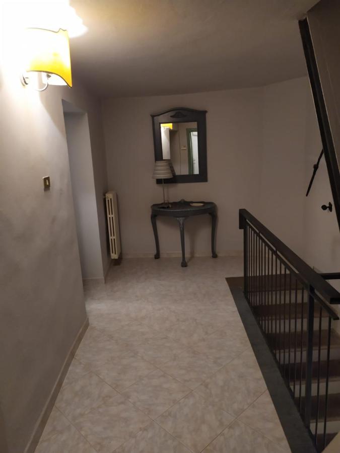 ラーリ Borgo Anticoヴィラ エクステリア 写真