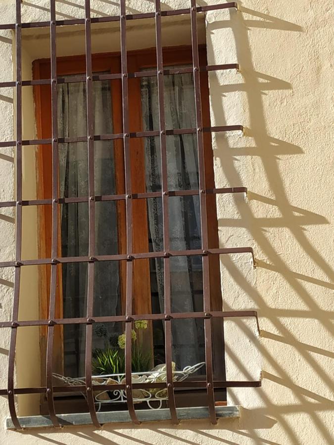 ラーリ Borgo Anticoヴィラ エクステリア 写真