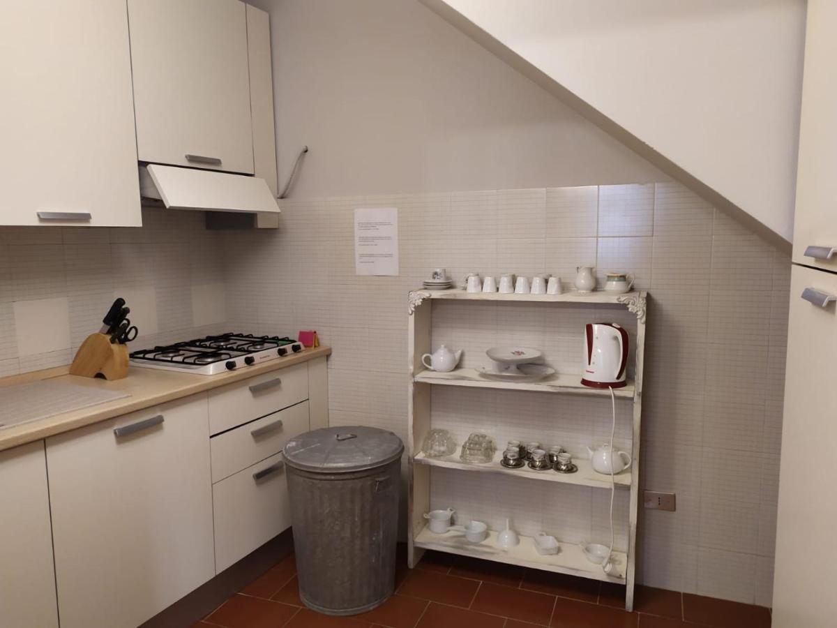 ラーリ Borgo Anticoヴィラ エクステリア 写真