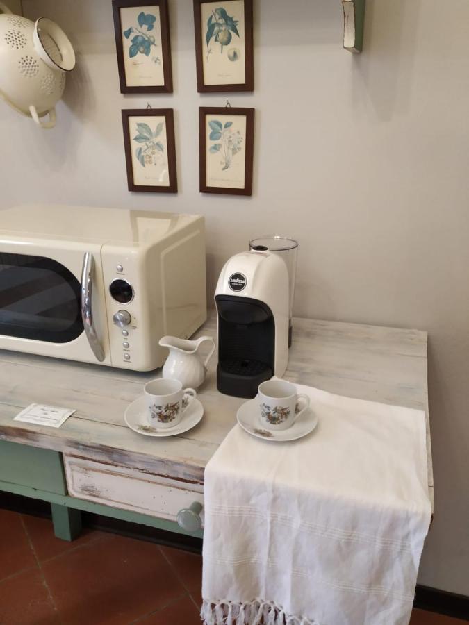ラーリ Borgo Anticoヴィラ エクステリア 写真